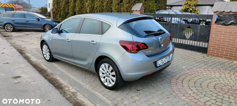 Opel Astra 1.6 Cosmo - 3