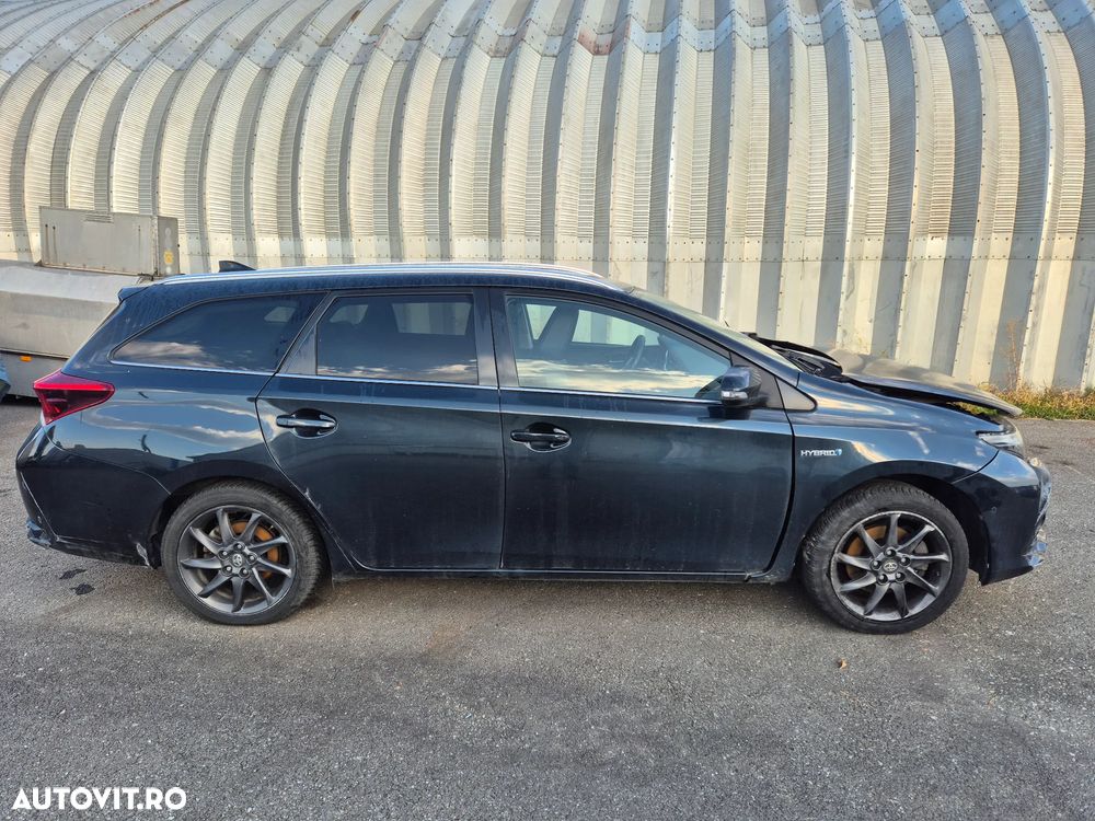 Toyota Auris - 3