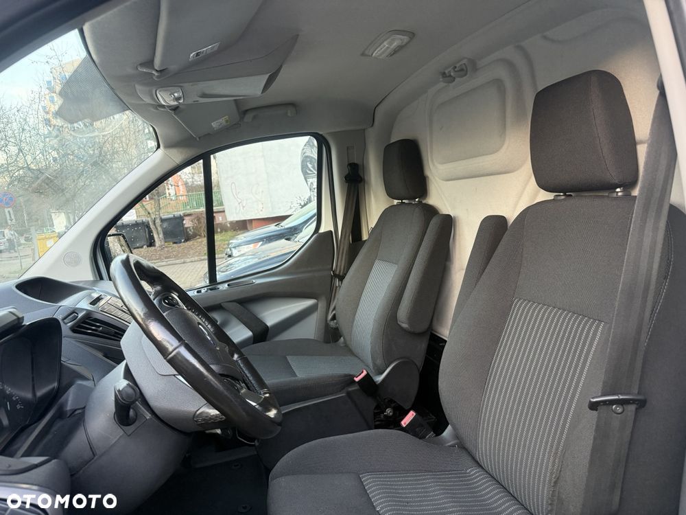 Ford Transit Custom - 19