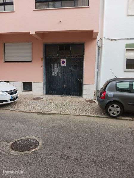 Aluga se garagem Algueirão bons acessos - Grande imagem: 3/3