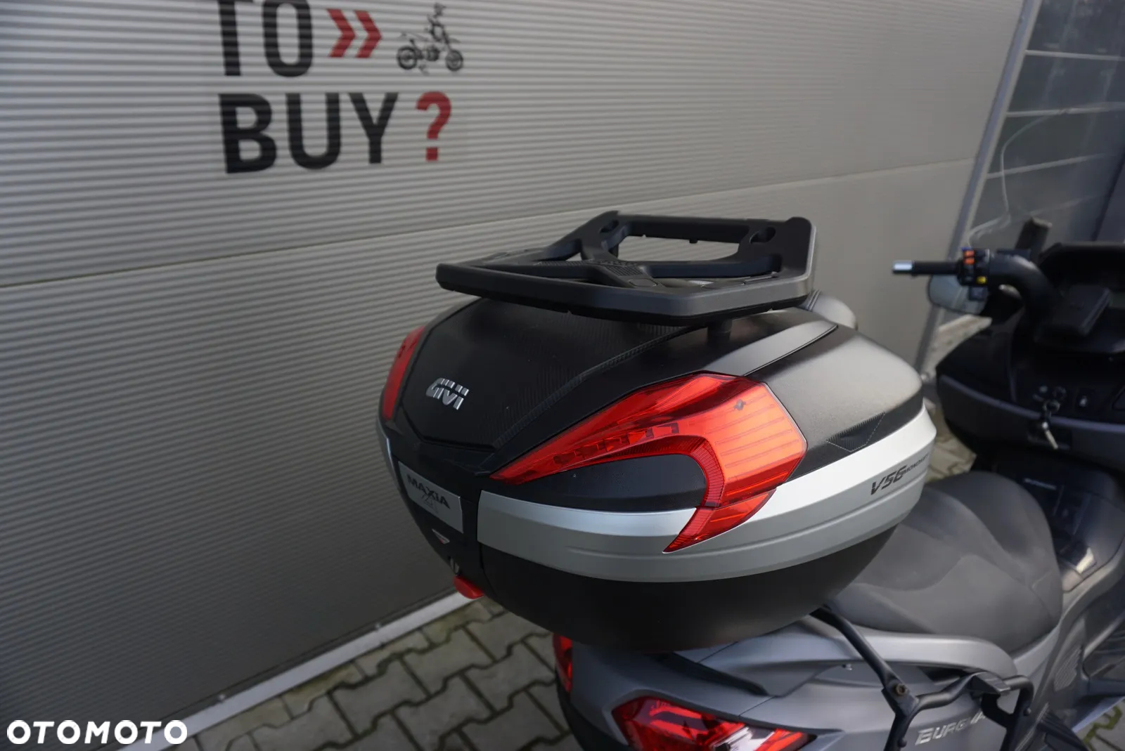 Suzuki Burgman - 21