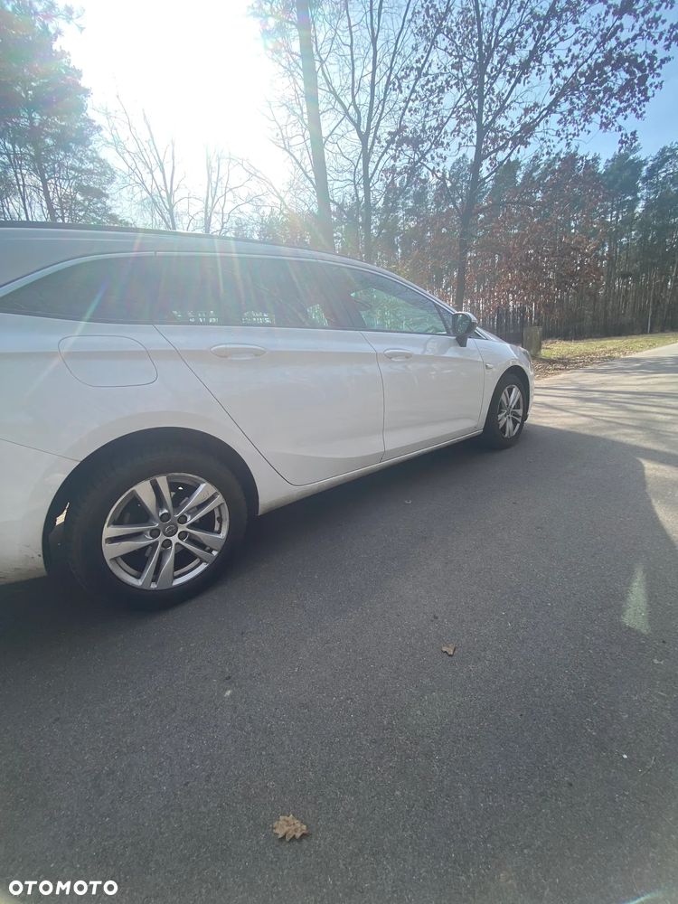 Opel Astra 1.6 CDTI Enjoy - 6