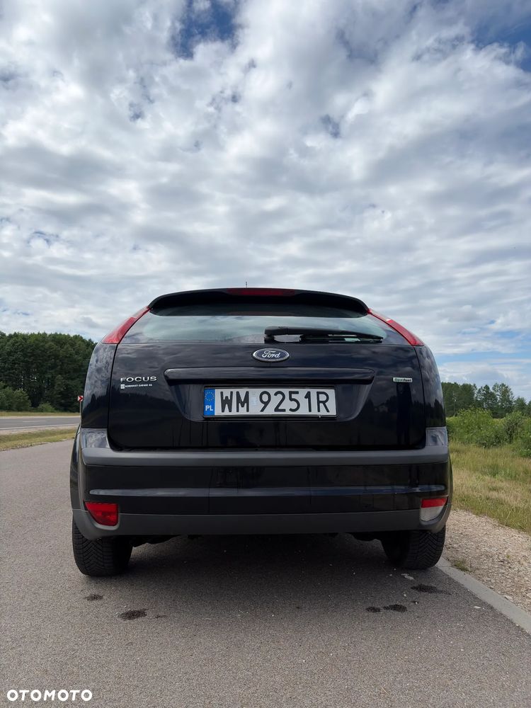 Ford Focus 1.8 FF Ghia - 6