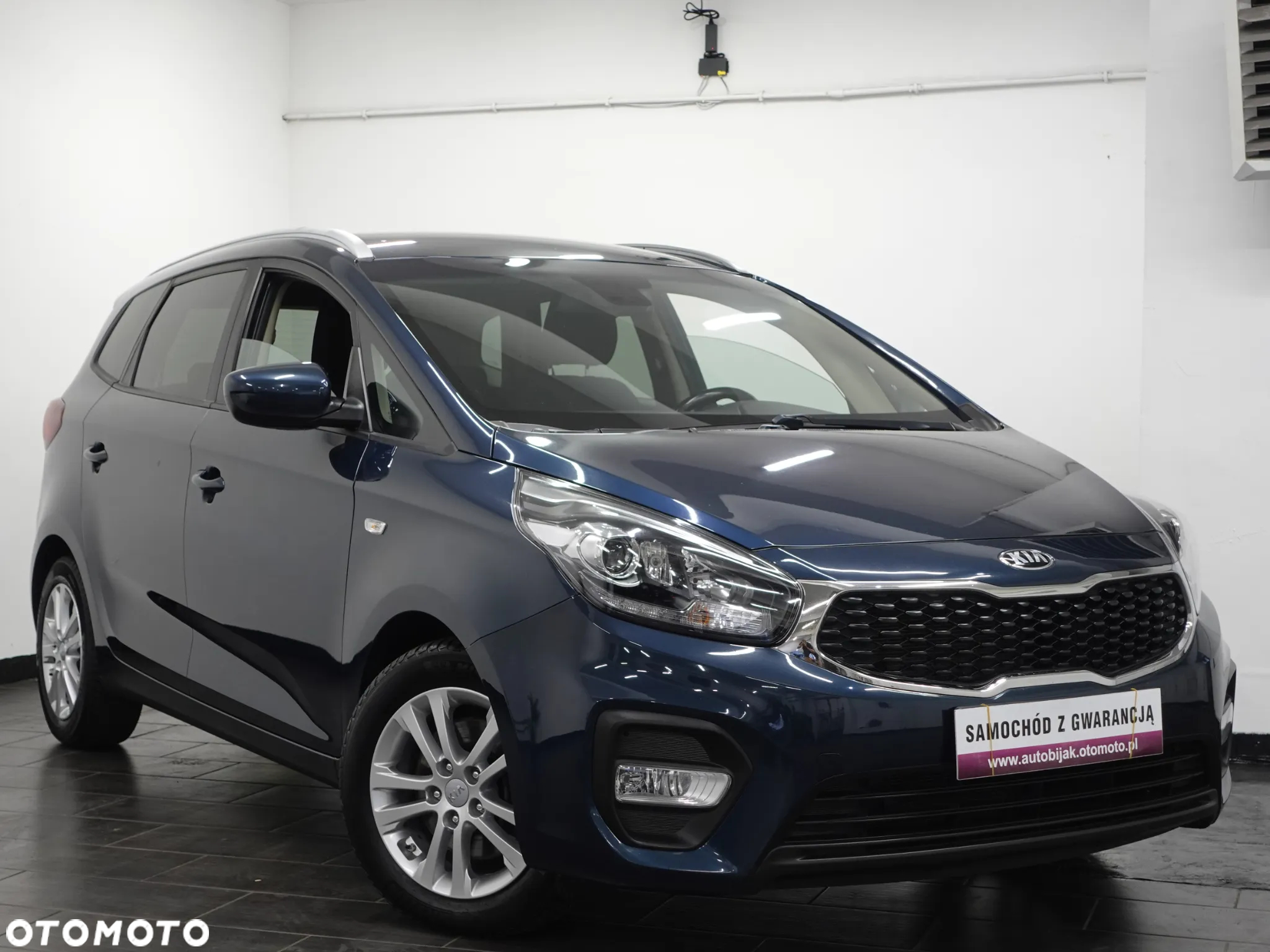 Kia Carens 1.7 CRDi 141 ISG Vision - 10