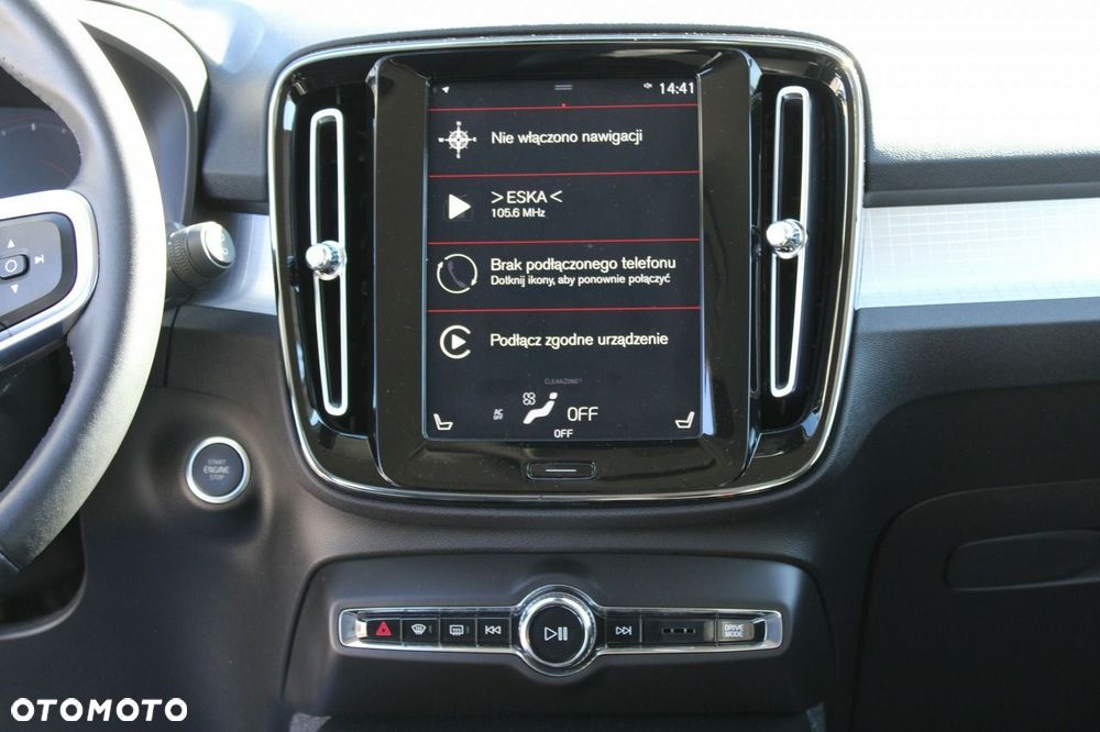 Volvo XC 40 - 25