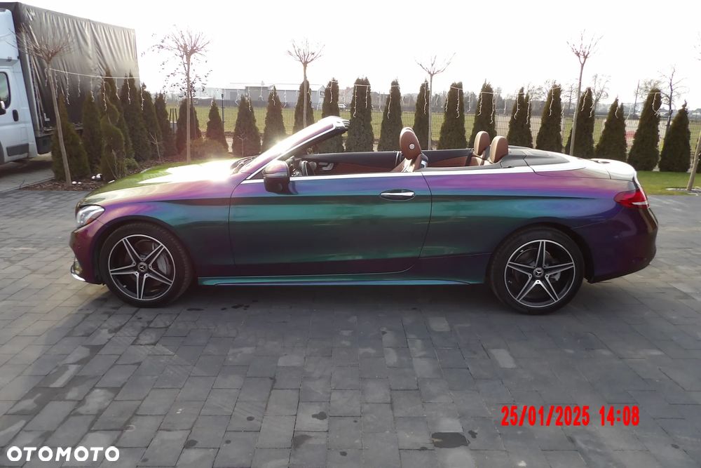 Mercedes-Benz Klasa C 300 Cabrio 9G-TRONIC AMG Line - 23