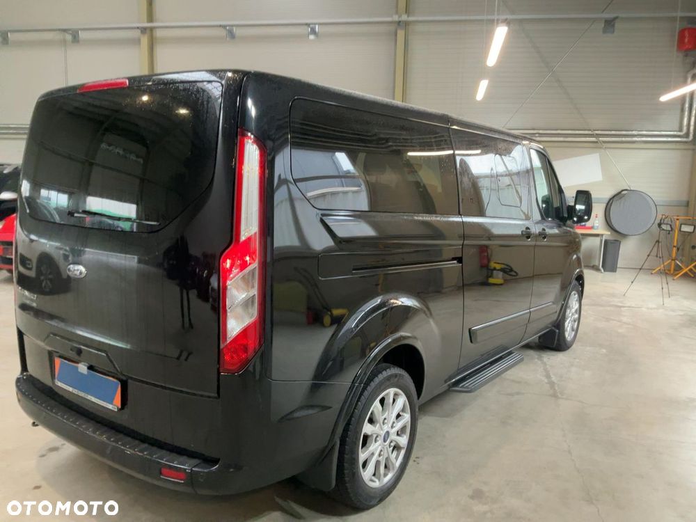 Ford Tourneo Custom 2023 photo 2