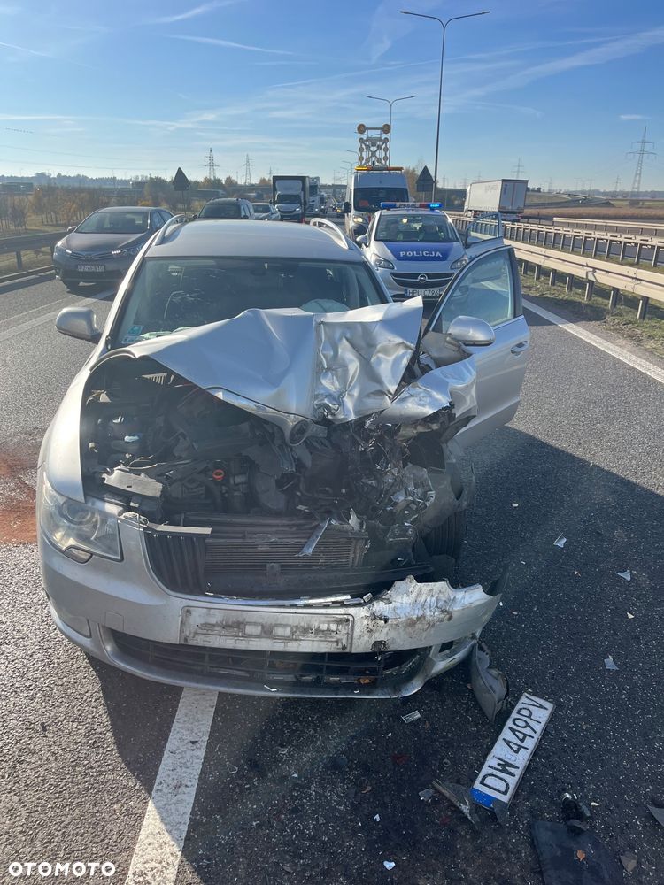 Skoda Superb 2.0 TDI Ambition DSG - 1