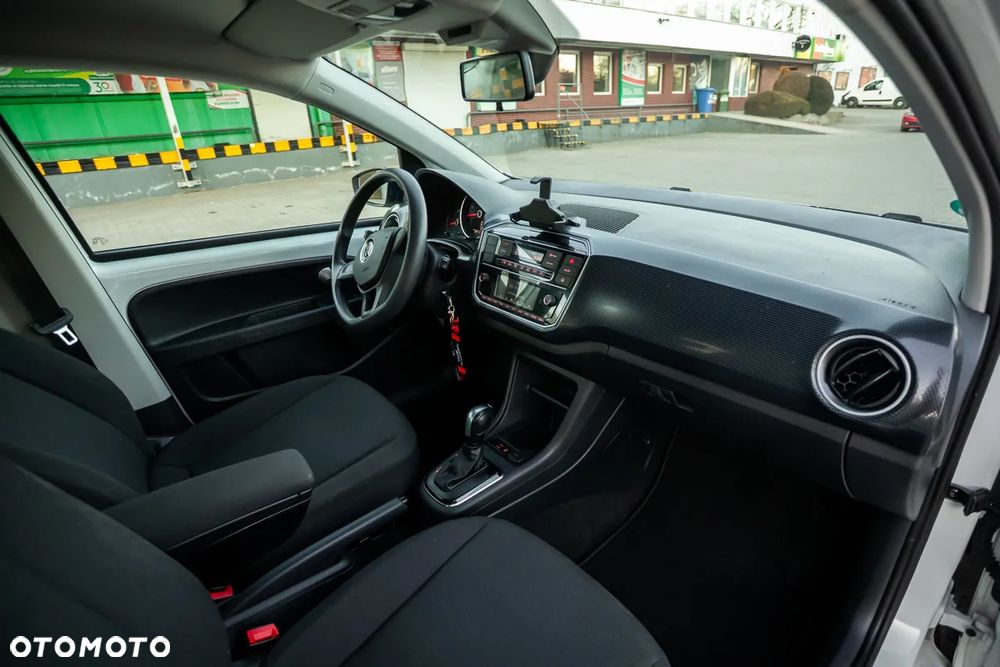 Volkswagen up! e-up - 19