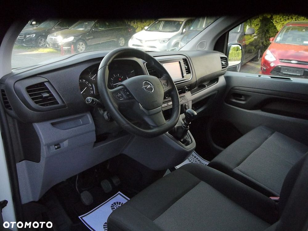 Opel Vivaro - 34