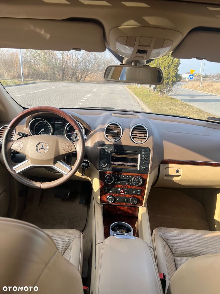 Mercedes-Benz GL - 8