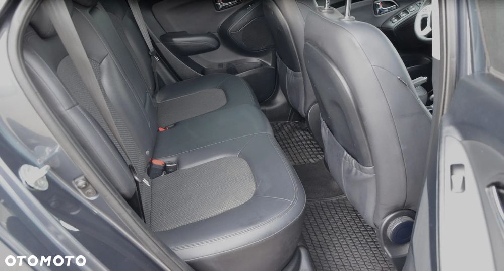Hyundai ix35 - 14
