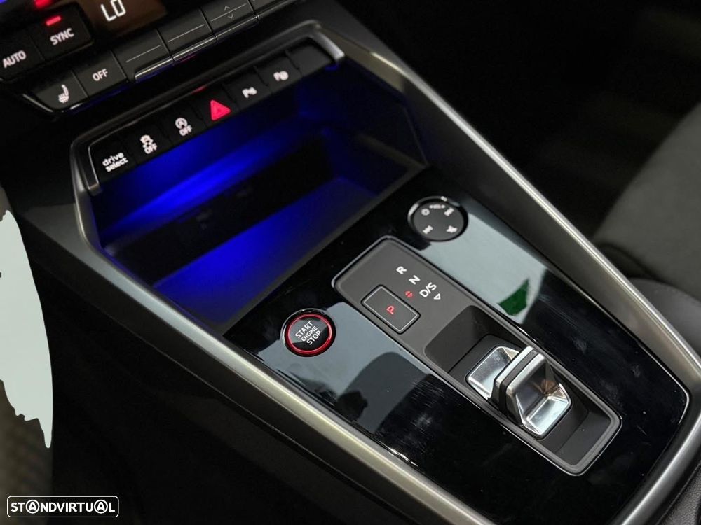 Audi RS3 Limousine - 15