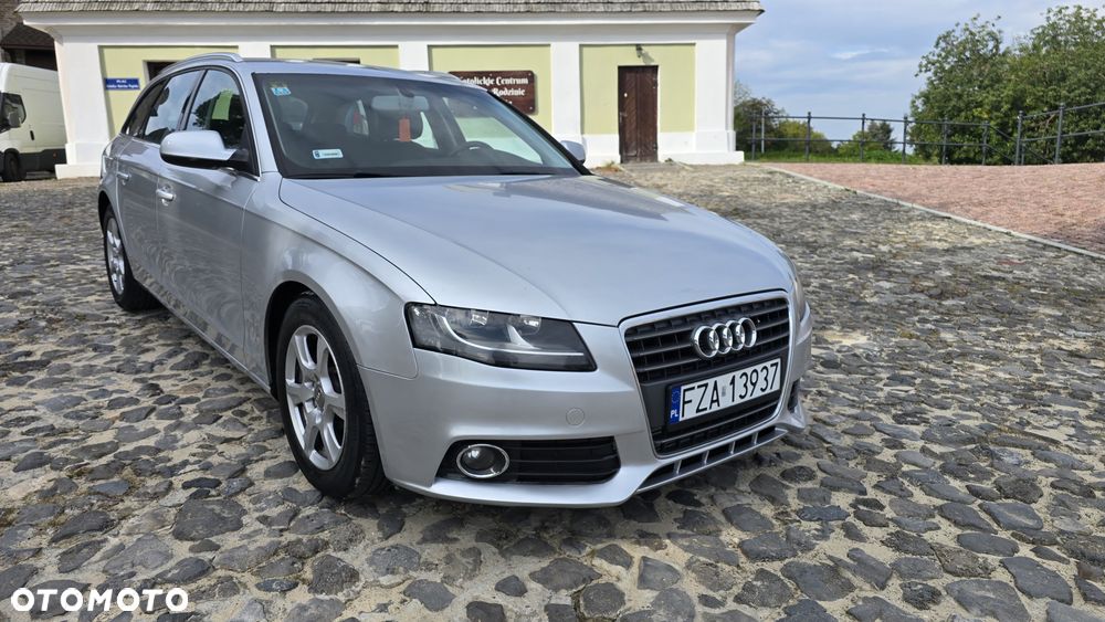 Audi A4 Avant - 22