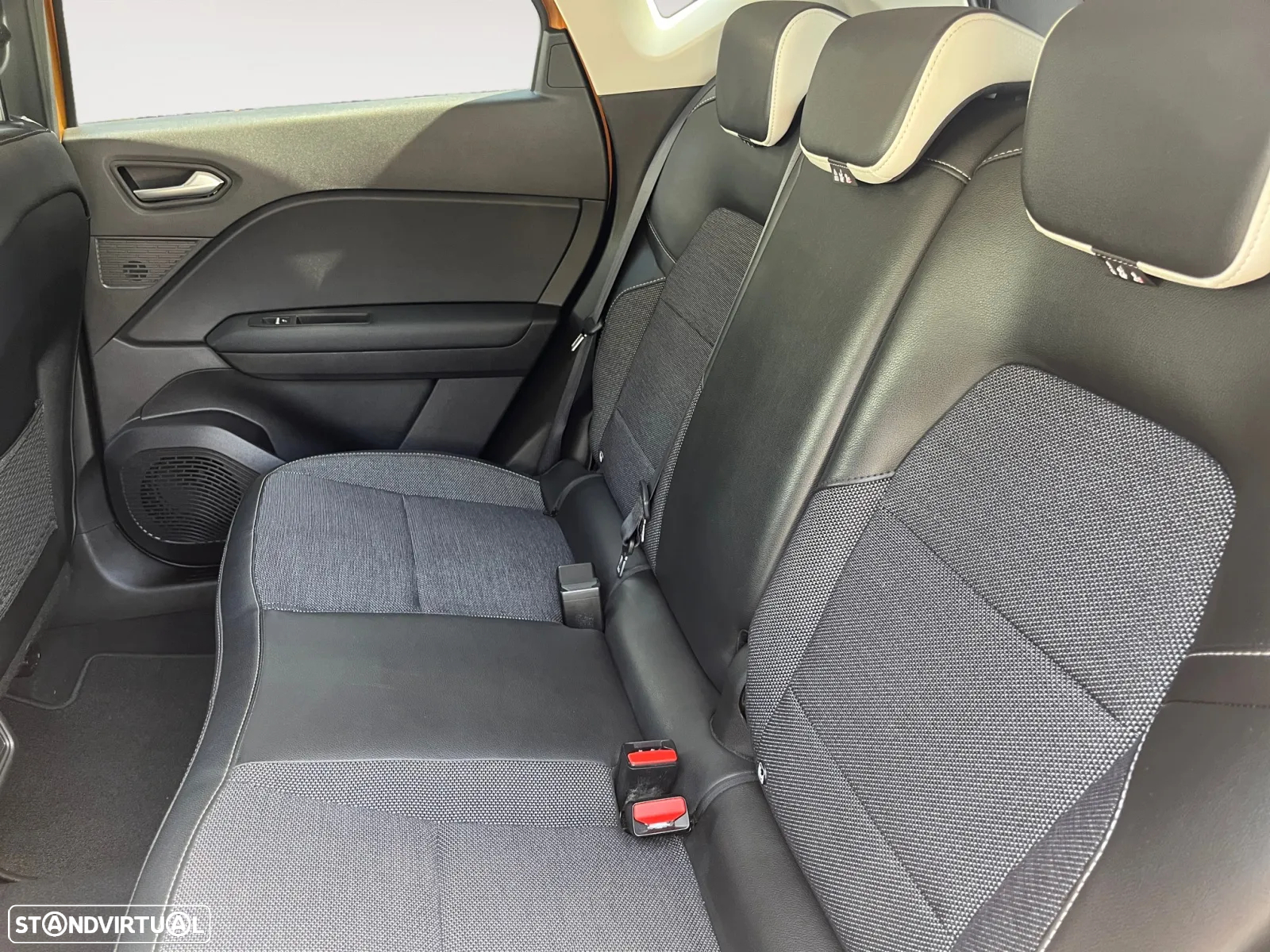 Renault Captur 1.0 TCe Intens - 15