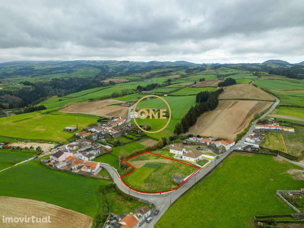 Terreno - Grande imagem: 2/6