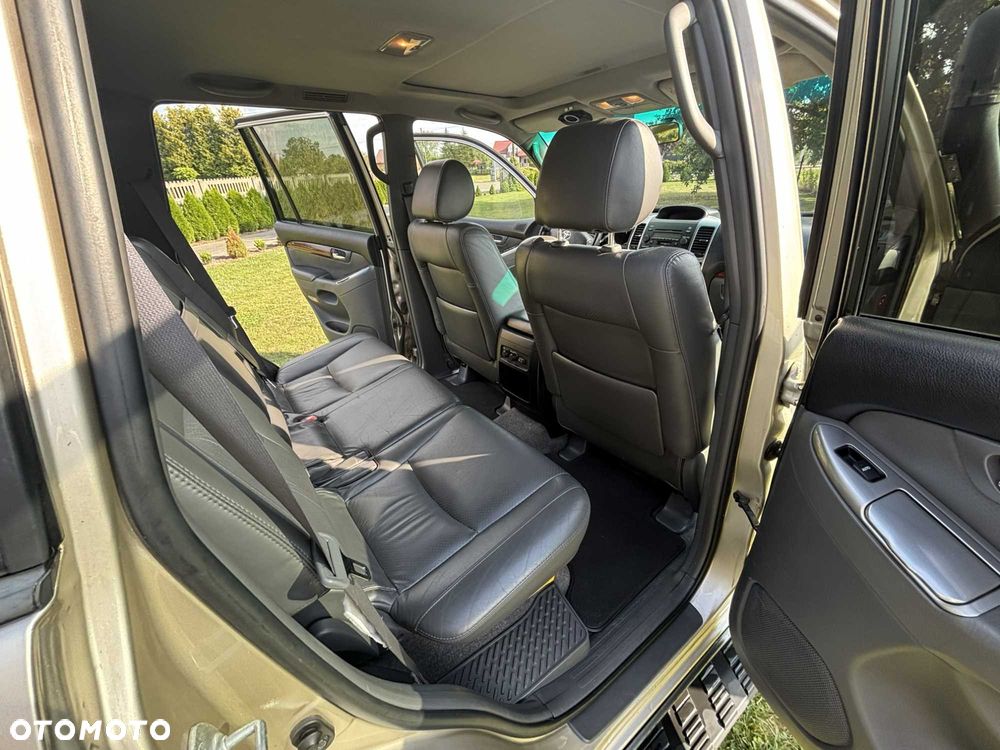 Toyota Land Cruiser - 6