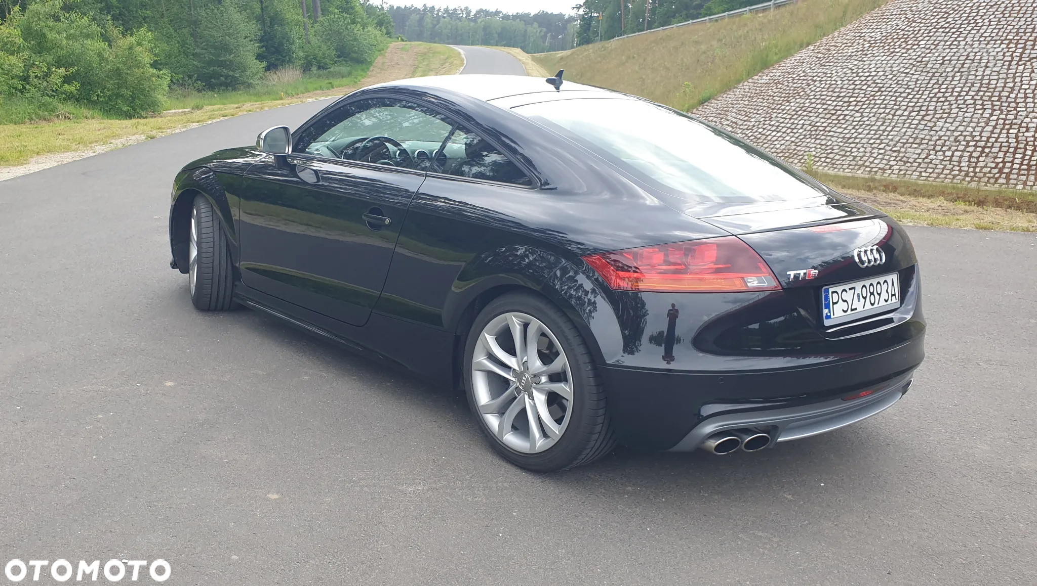Audi TT S Coupé - 22