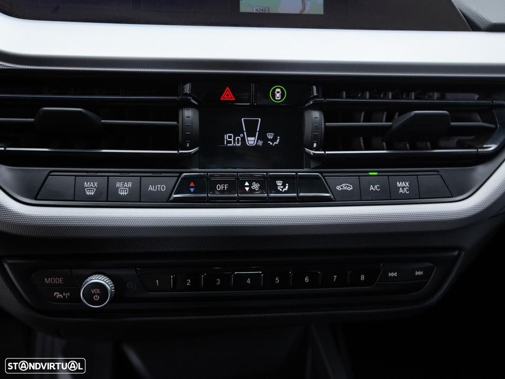 BMW 116 d Corporate Edition - 16