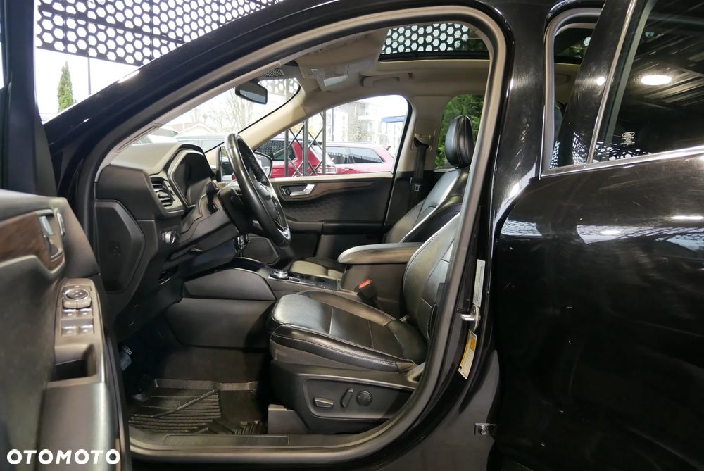 Ford Escape 2.0 EcoBoost AWD Titanium - 8