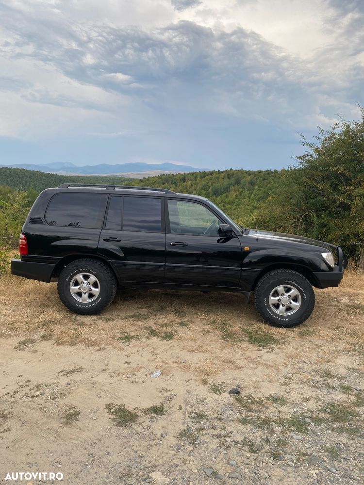 Toyota Land Cruiser - 3