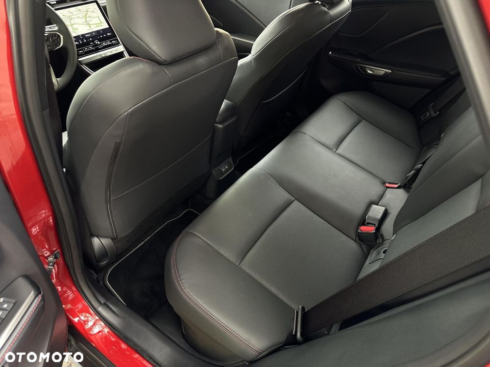 Lexus LBX 1.5 Hybrid Emotion - 17