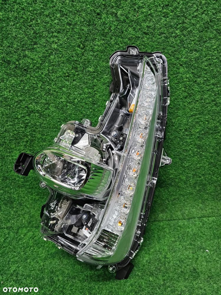 TOYOTA PRIUS PRIME ----> NOWY ORYGINALNY HALOGEN LED DRL