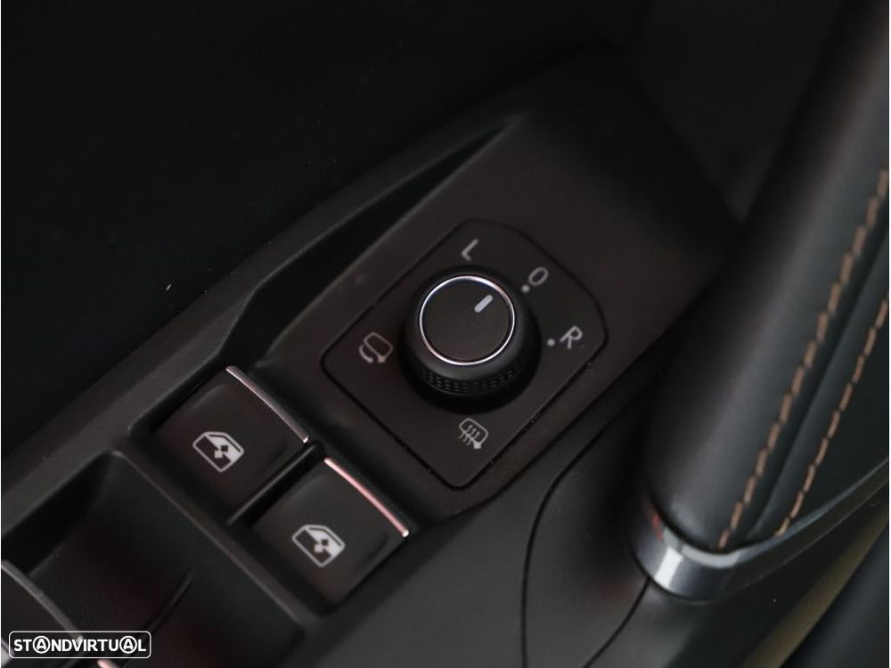 Cupra Formentor 1.4 e-Hybrid DSG - 35