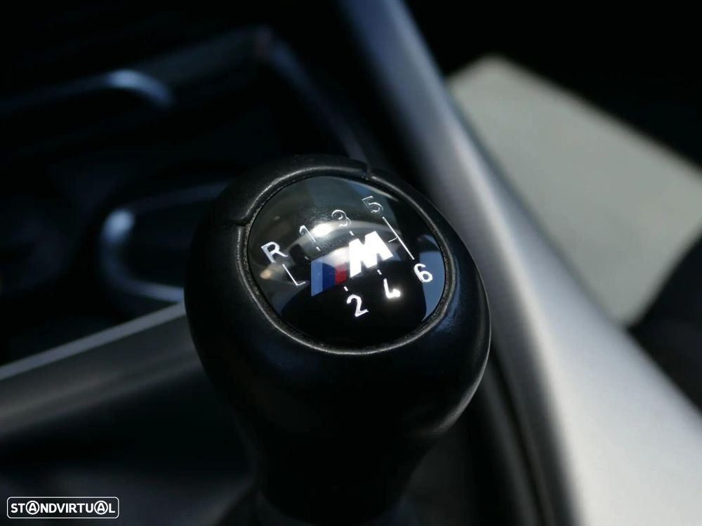 BMW 116 d Pack M - 19