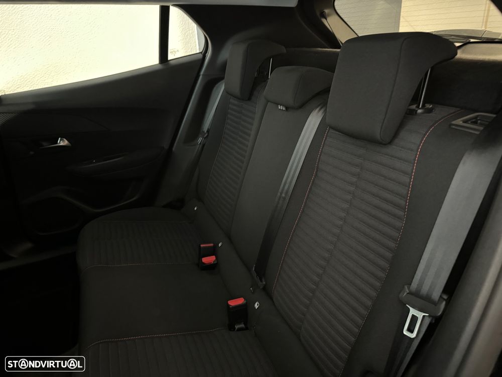 Peugeot 2008 1.2 PureTech Active Pack - 9