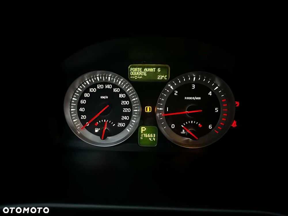 Volvo C70 D3 Summum - 6