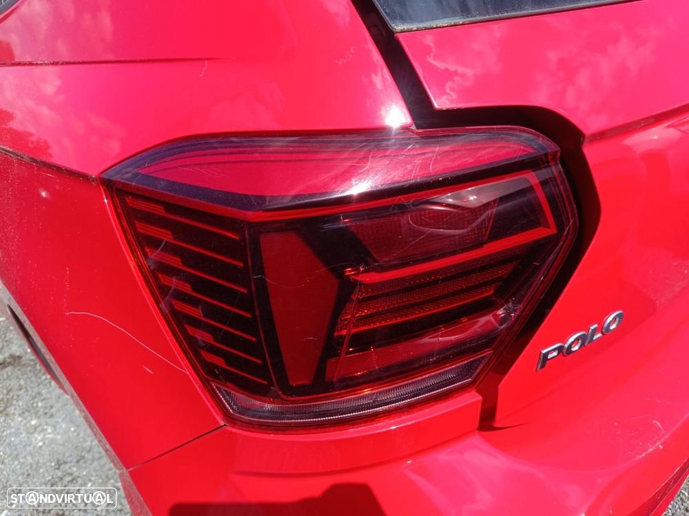 FAROLIM TRASEIRO ESQUERDO VOLKSWAGEN POLO VI AW108.2017 - 1