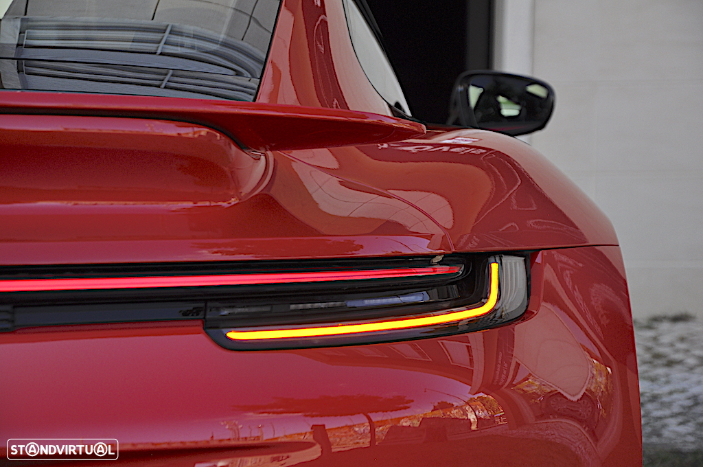 Porsche 911 (992) Turbo S PDK - 21