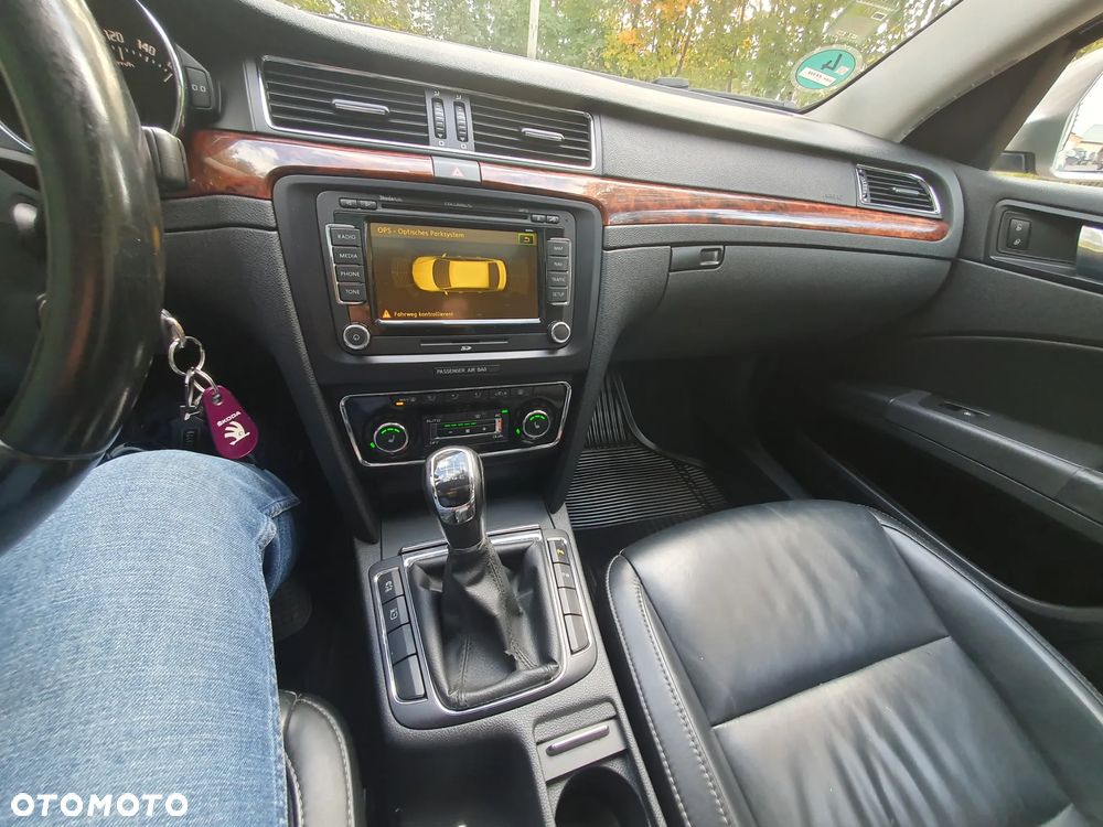 Skoda Superb 2.0 TDI Exclusive - 17