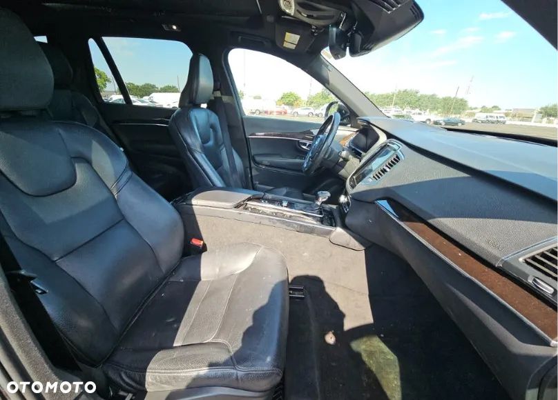 Volvo XC 90 T6 AWD Momentum - 10