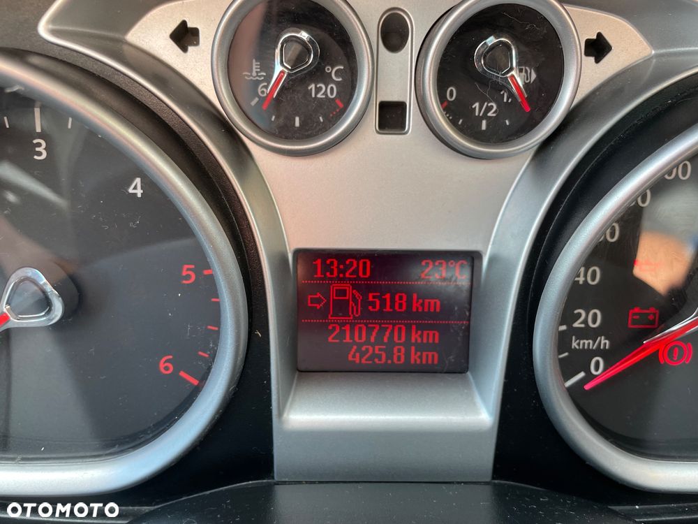 Ford Kuga 2.0 TDCi Titanium - 14