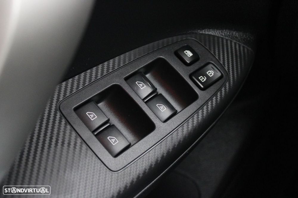 Mitsubishi Eclipse 2.4 PHEV eStyle — fotografia 16