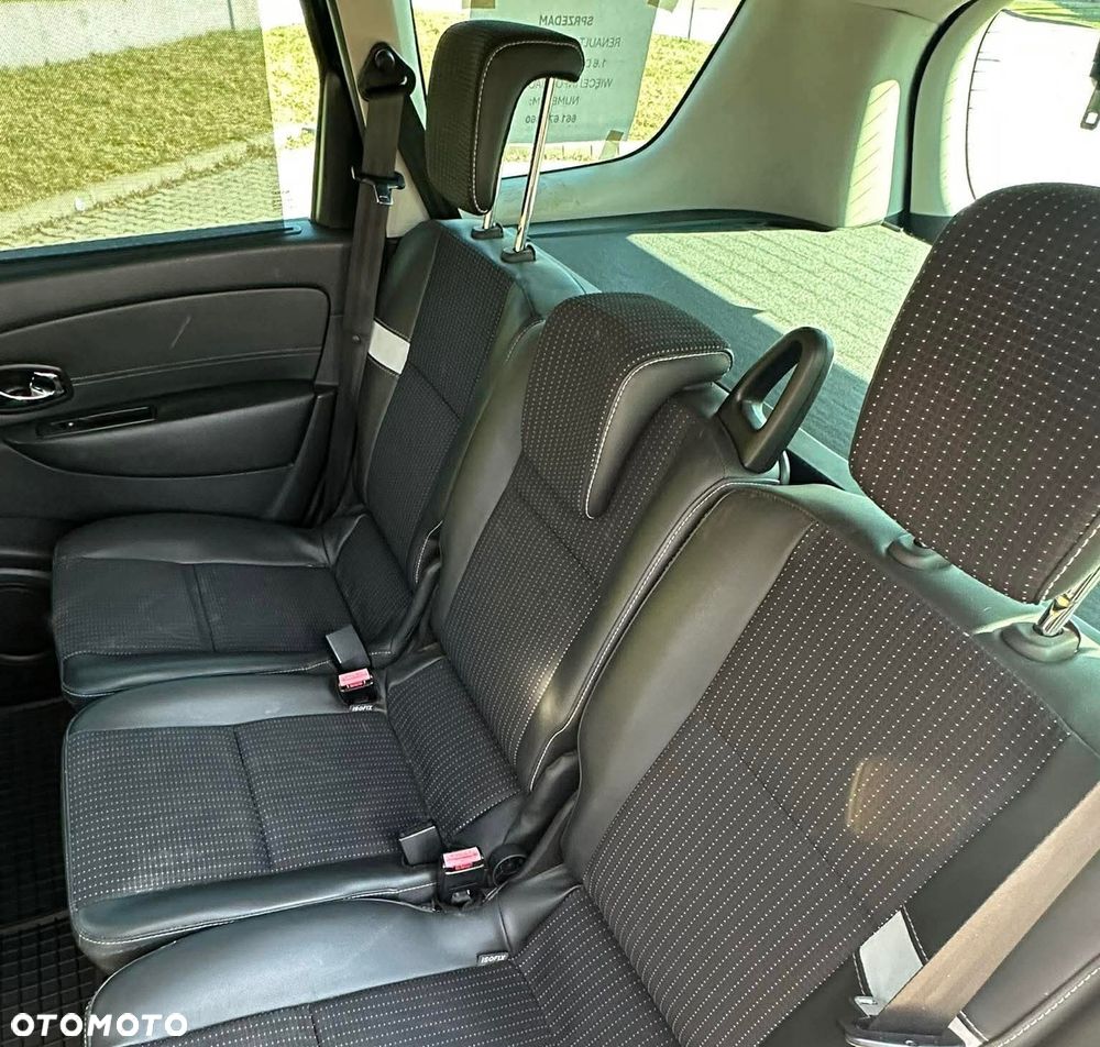 Renault Scenic 1.6 dCi Energy Bose - 12