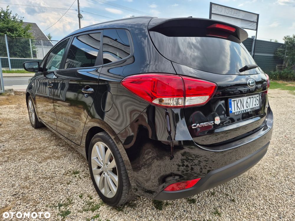 Kia Carens 1.7 CRDi 141 UEFA EURO 2016 - 3