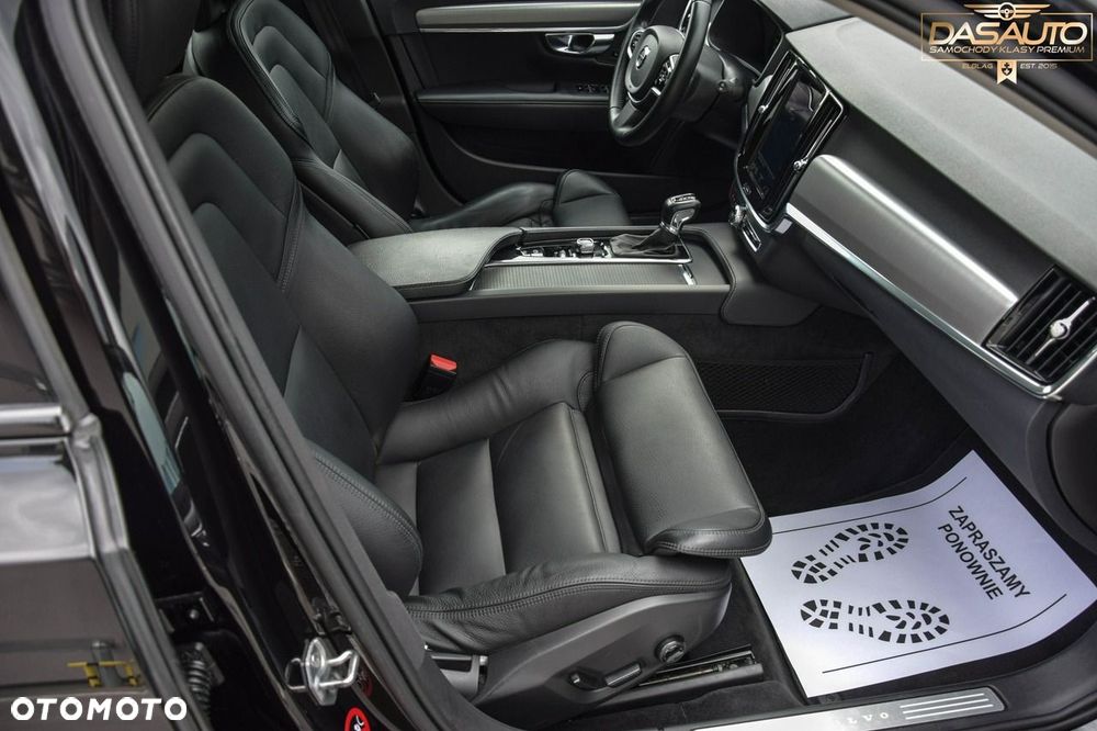 Volvo V90 D5 SCR AWD Inscription - 33
