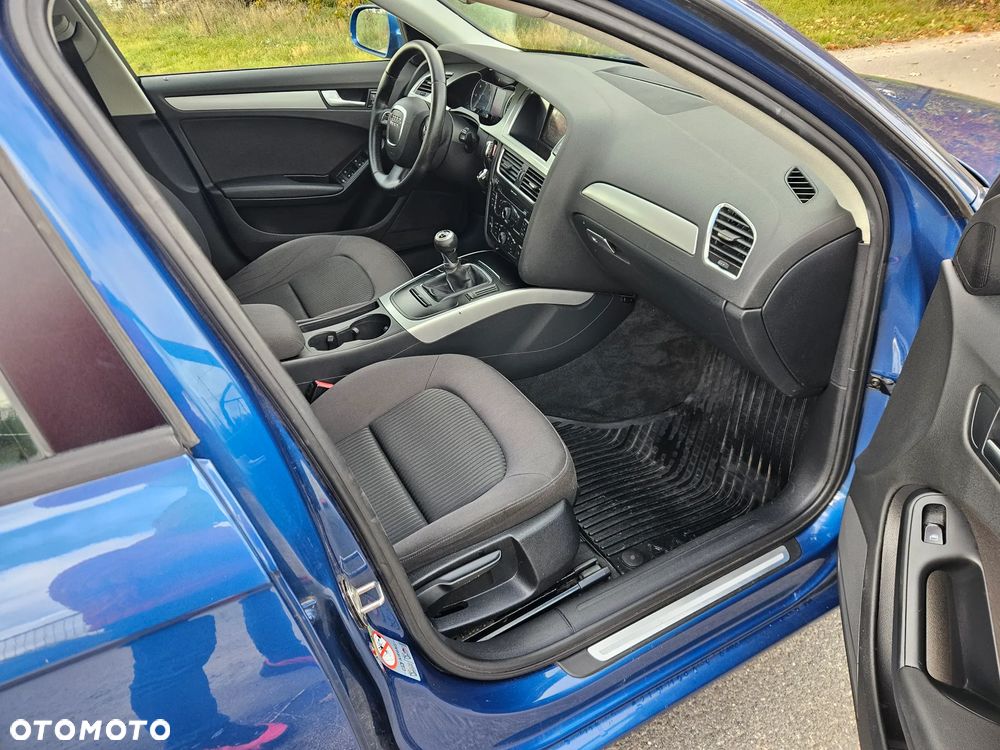 Audi A4 Avant - 12