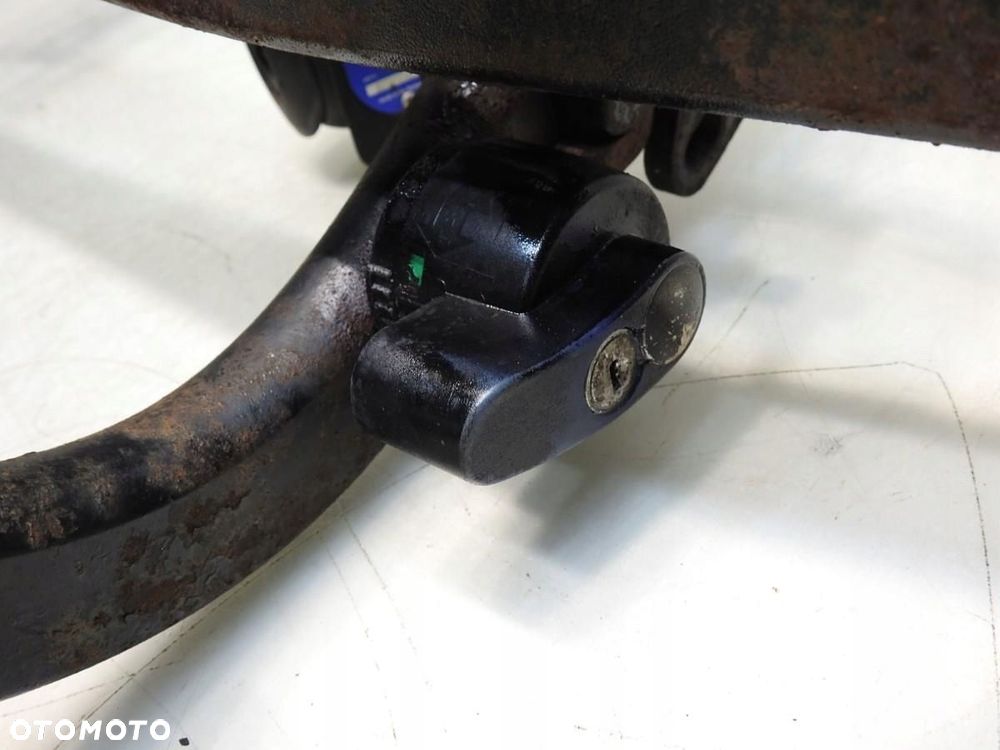 HAK HOLOWNICZY CHRYSLER 300C KOMBI 82209387AB - 6