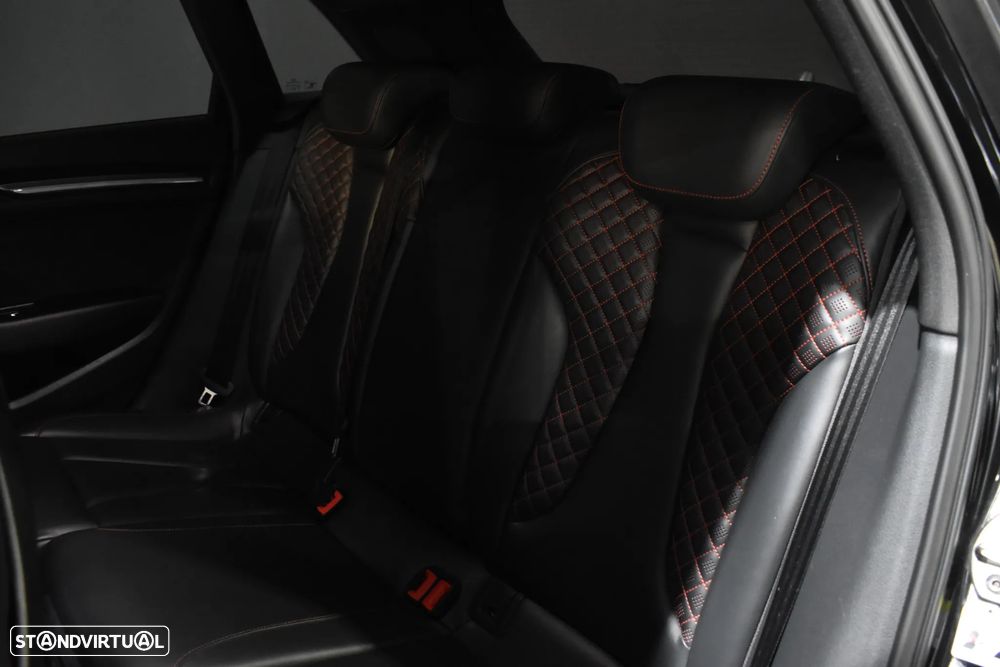 Audi RS3 Sportback 2.5 TFSI quattro S tronic - 43