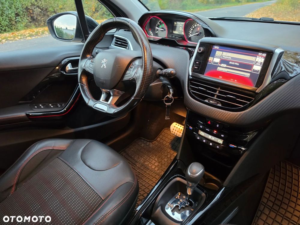 Peugeot 2008 PureTech 110 Stop&Start EAT6 GT-Line Edition - 12