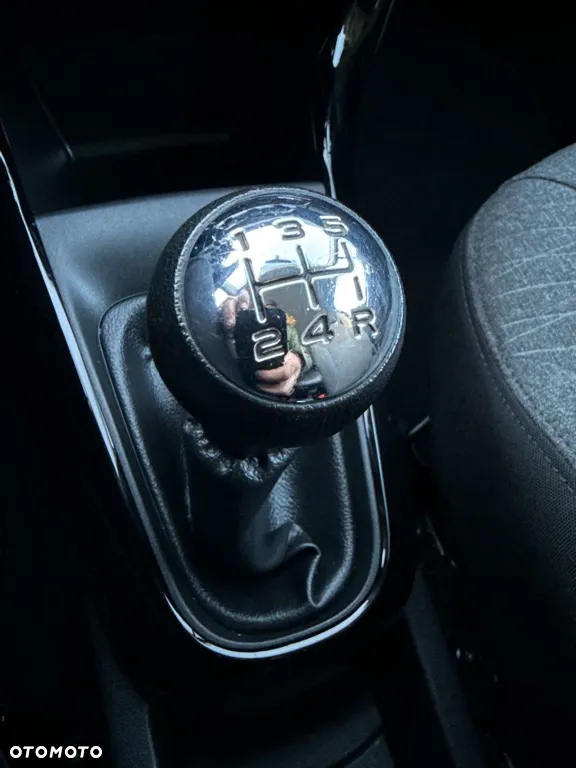 Citroën C3 1.2 PureTech Exclusive - 23