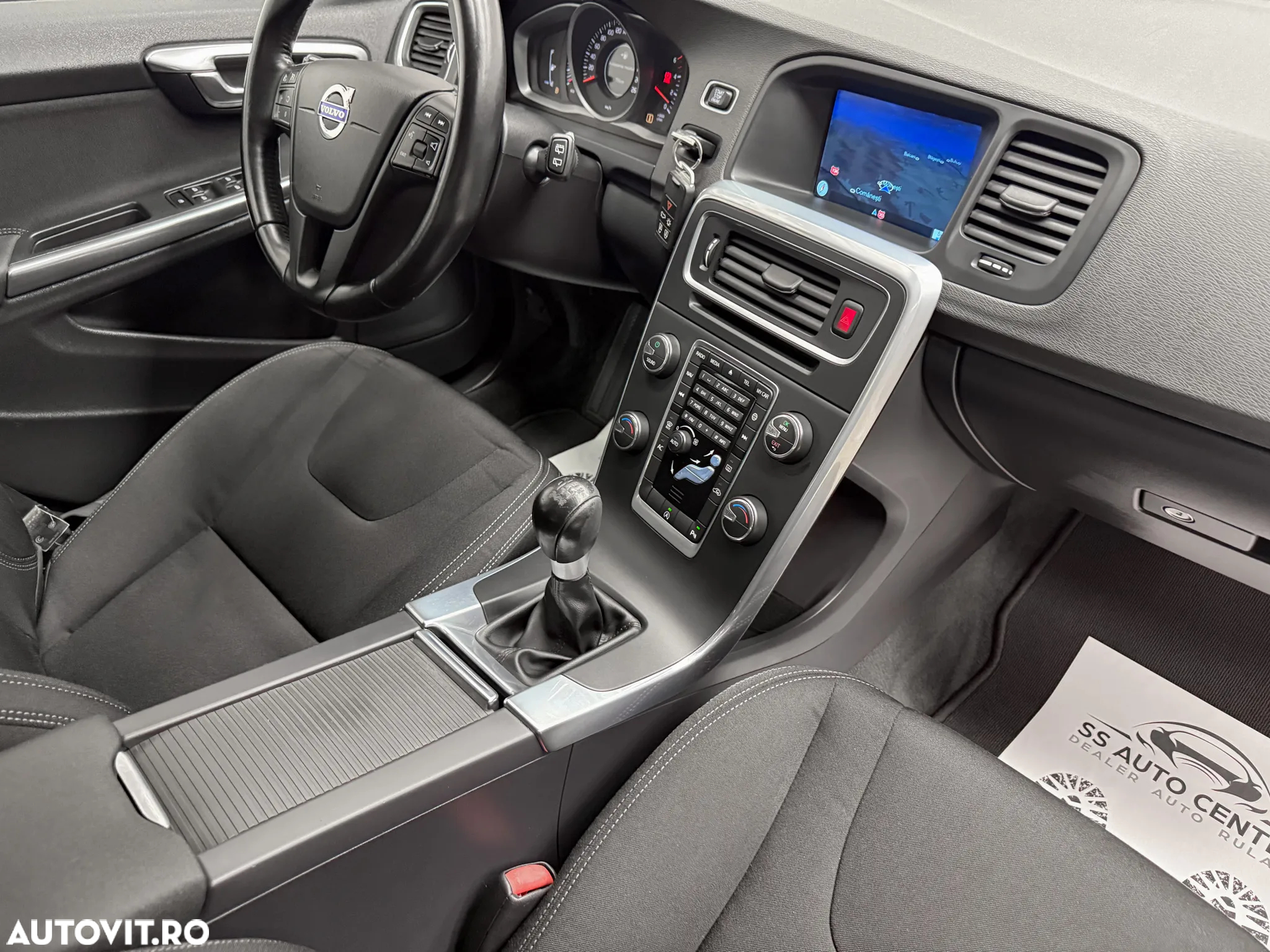 Volvo V60 D2 ECO Start-Stop Momentum - 12