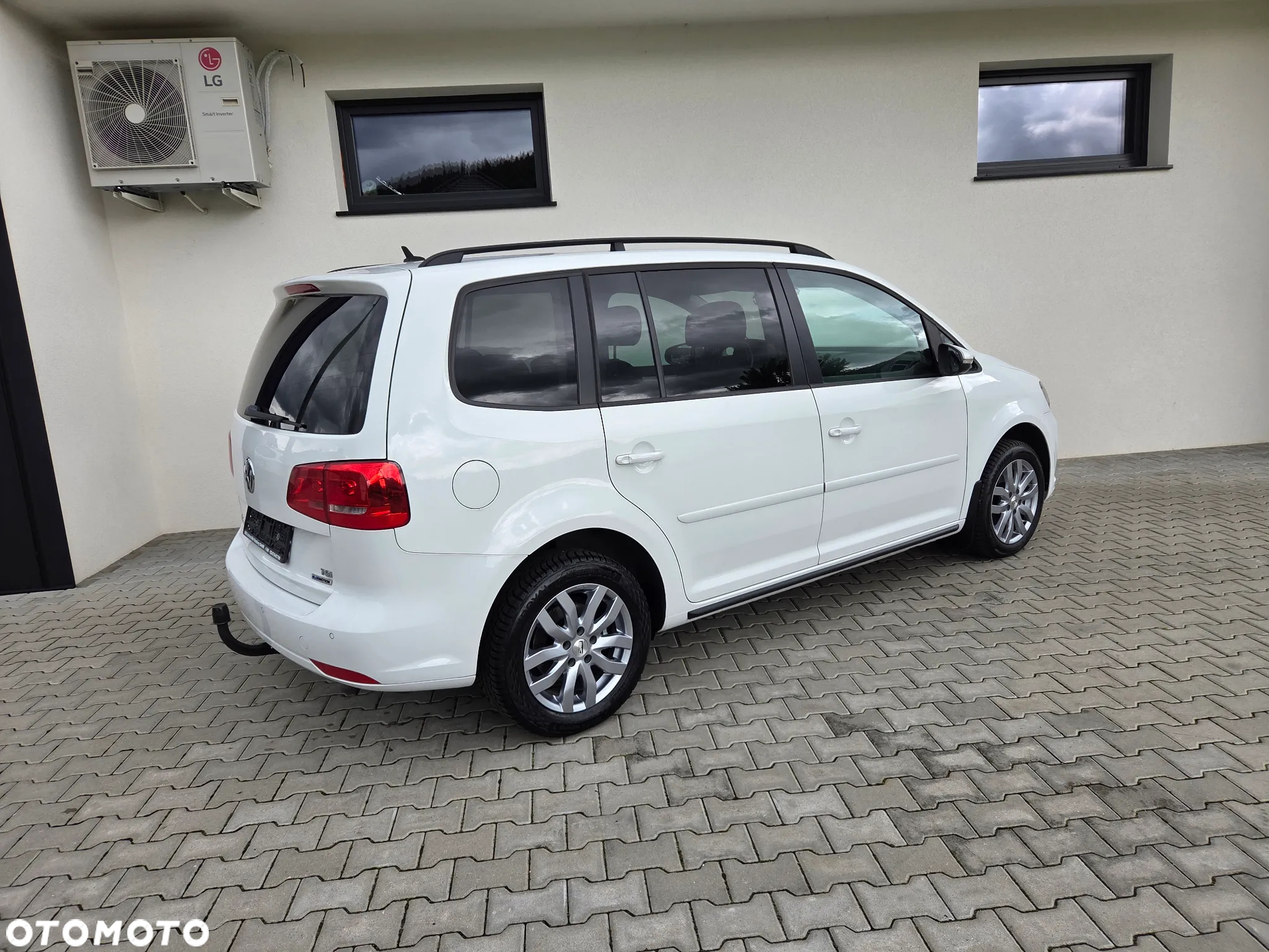 Volkswagen Touran - 21
