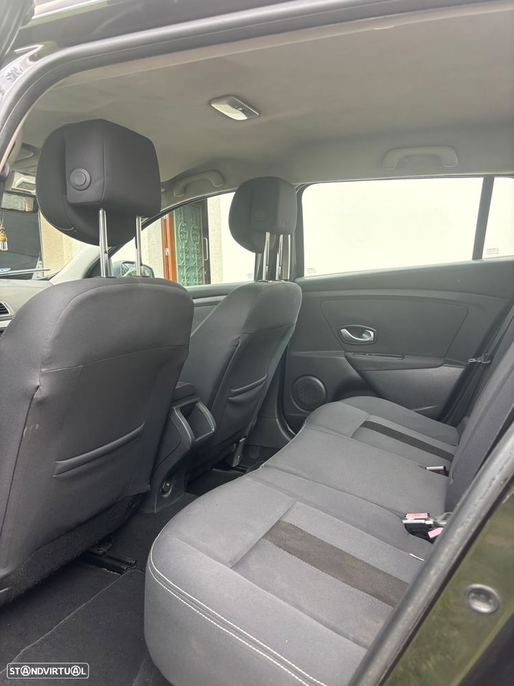 Renault Mégane Sport Tourer 1.5 dCi Confort - 11