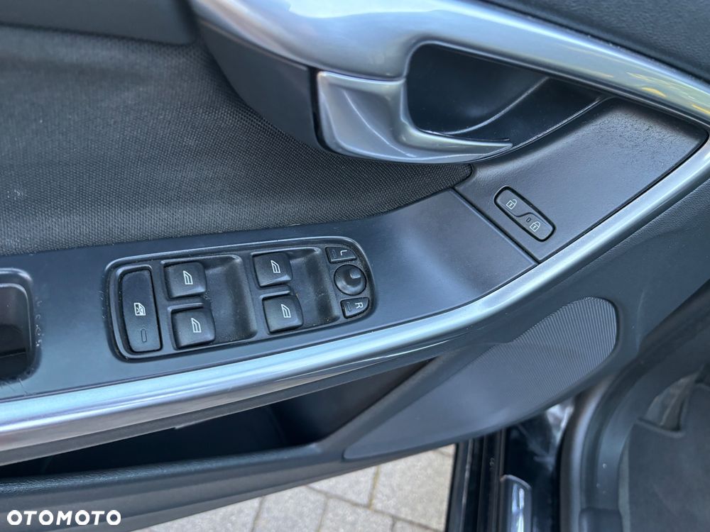 Volvo V60 D4 Business Edition - 30