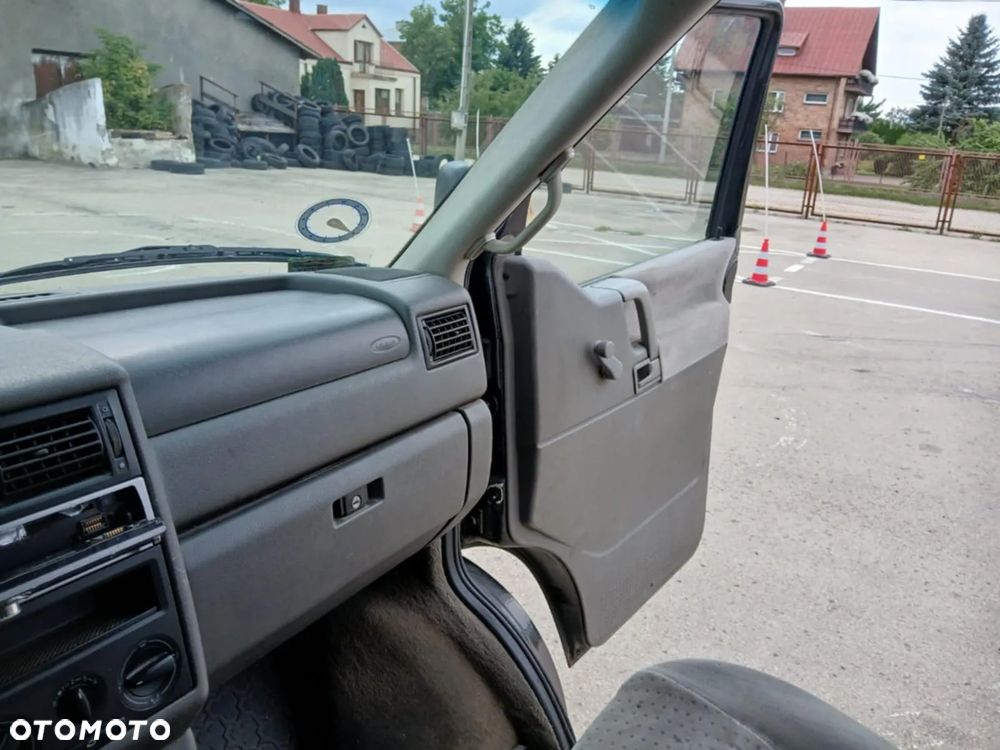 Volkswagen Transporter - 2